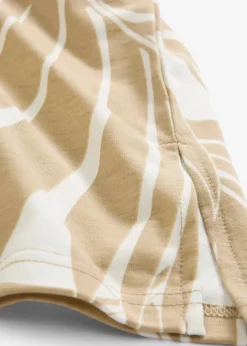 Top mit seitlichen Schlitzen