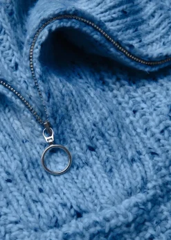 Troyer mit überschnittener Schulter