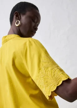 verkürzte Hemdbluse mit Seidenanteil