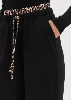 Weite Sweathose mit Kontrastbund