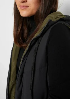 Wende-Steppweste aus recyceltem Polyester mit Kapuze