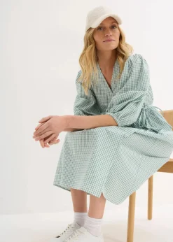 Wickelkleid aus Strukturmaterial