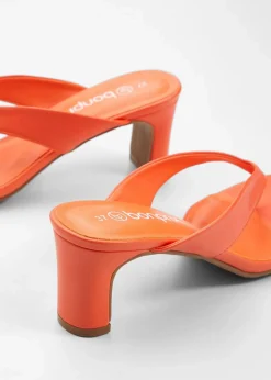 Zehenstegpantoletten mit Blockabsatz